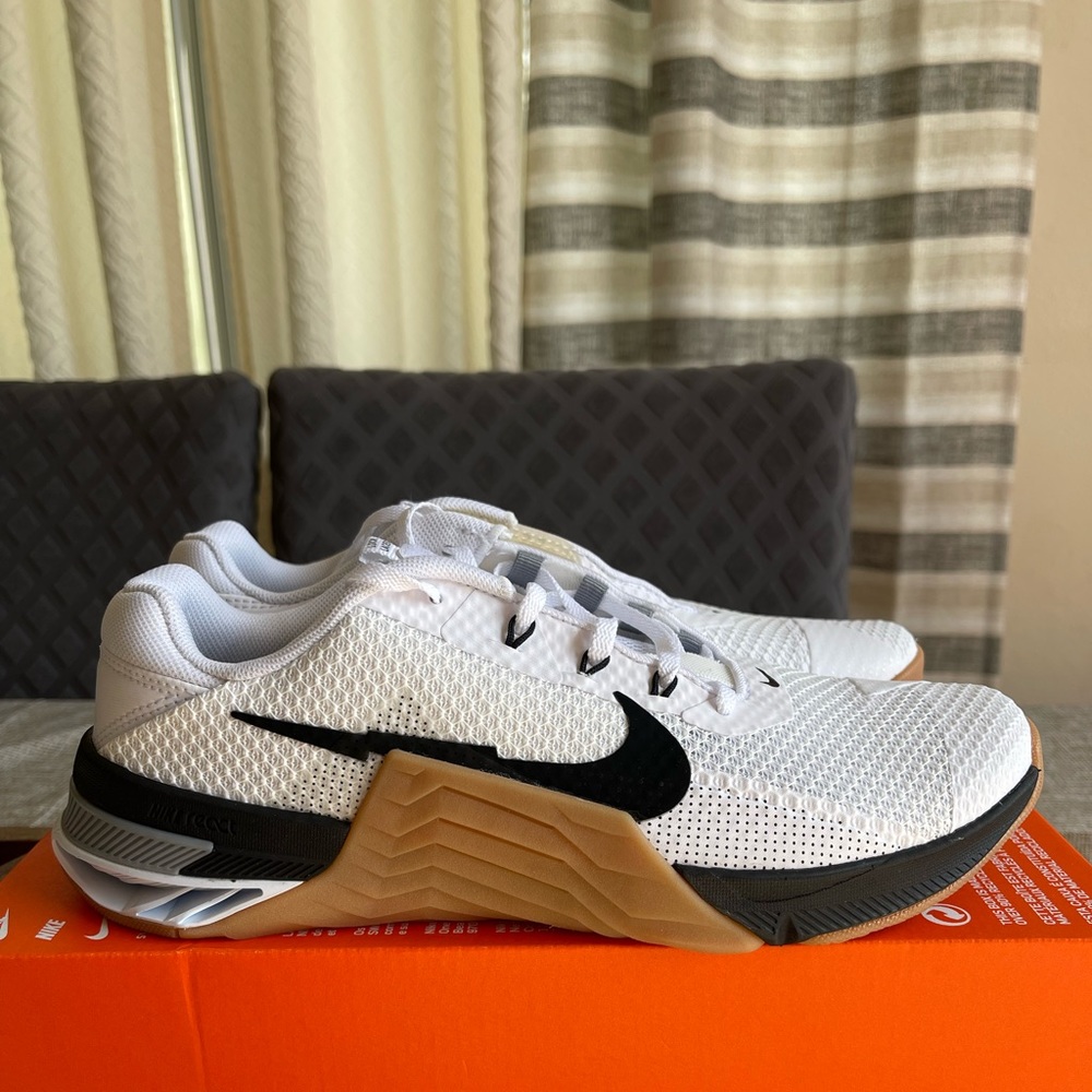 Nike Metcon 7 Mens Gym Sneakers
